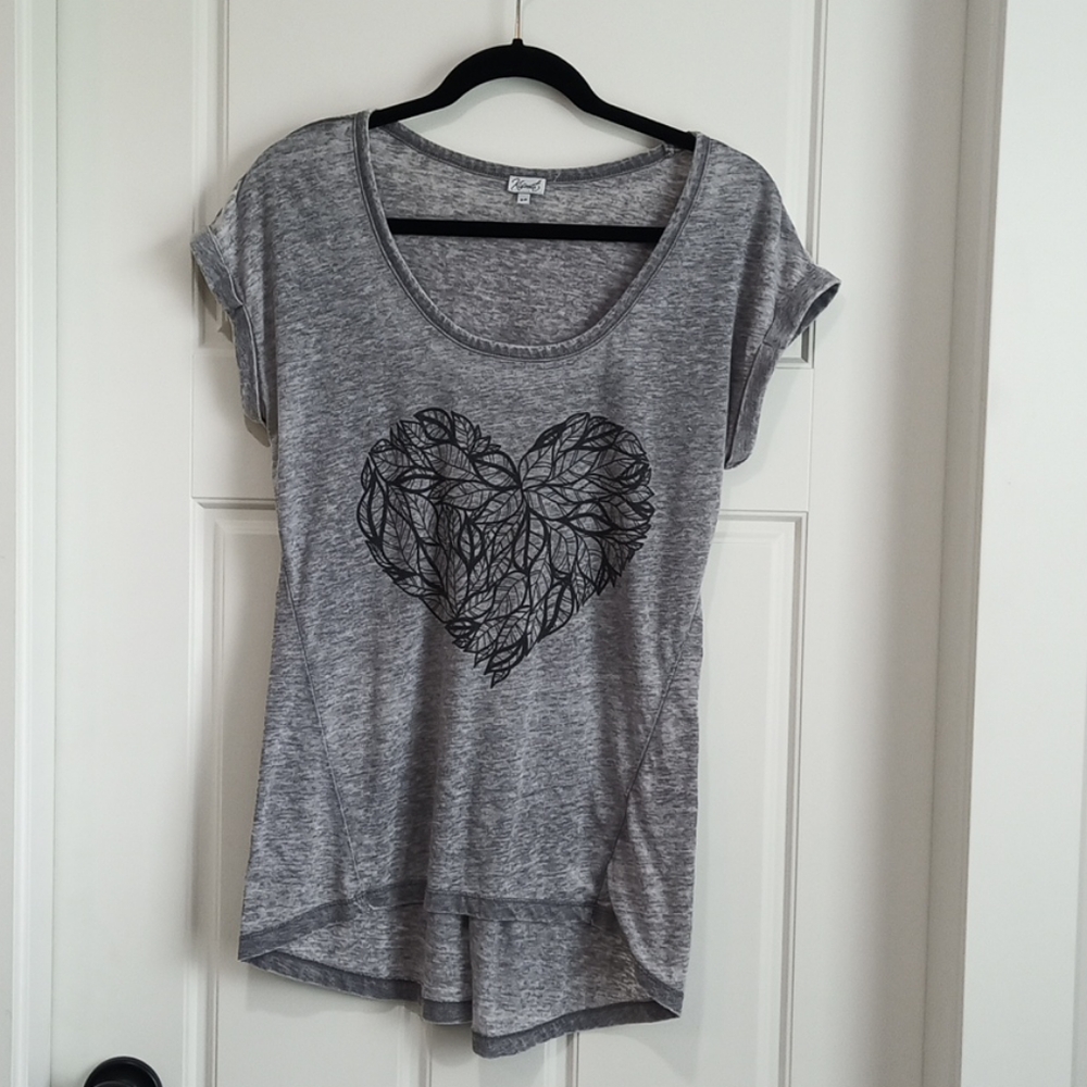 🛍 Kismet T-shirt